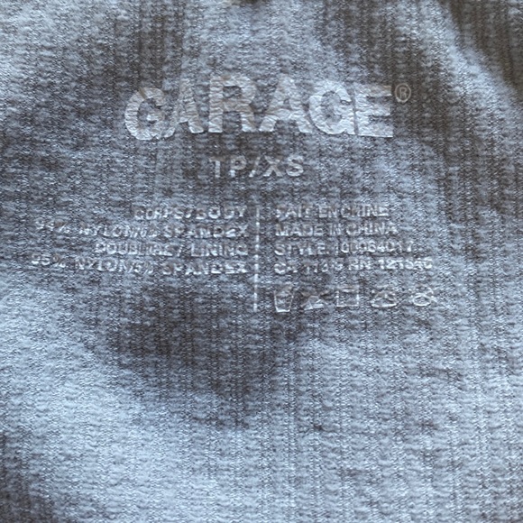 Garage Seamless Tank Top - Picture 3 of 4